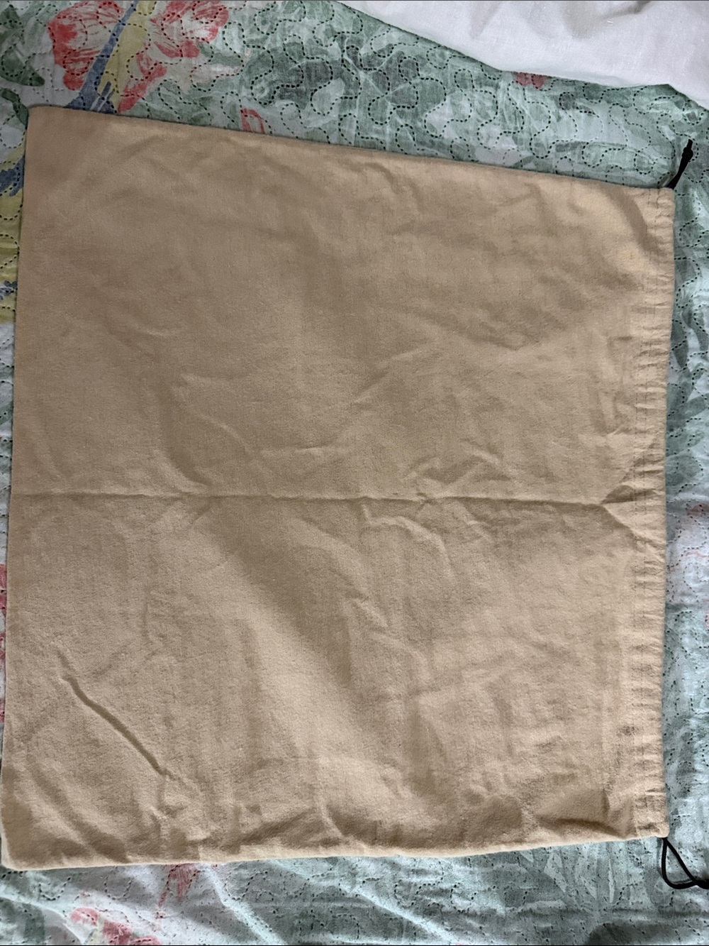 Burberry Beige Drawstring Dust Bag with Black Equestrian Logo - Picture 3 of 4